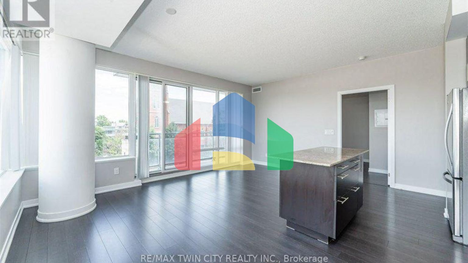 Residential - Condo/Apartment - Kitchener, Canada - Canada