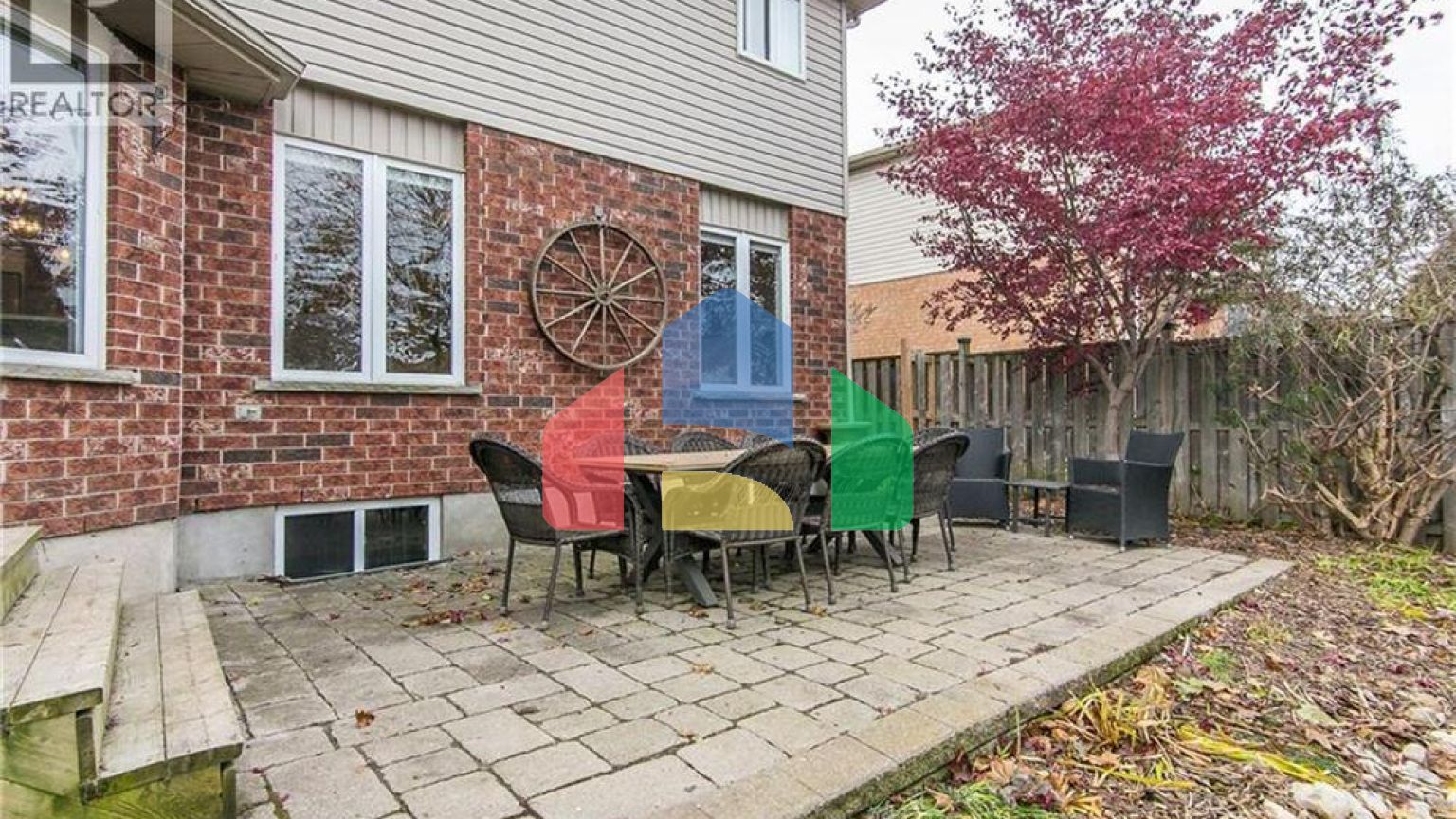 Residential - Single Family Home - Kitchener, Canada - Canada