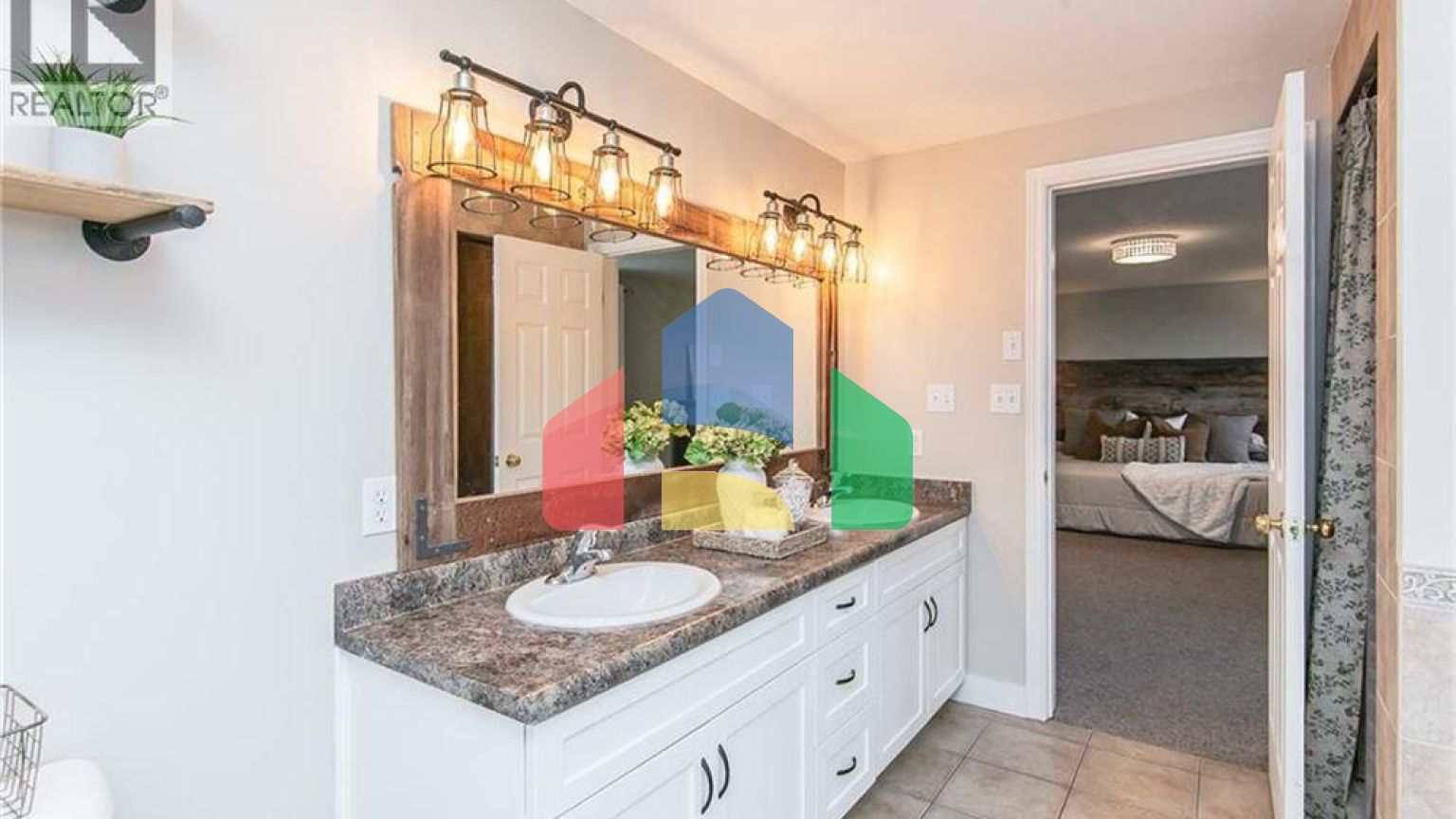 Residential - Single Family Home - Kitchener, Canada - Canada