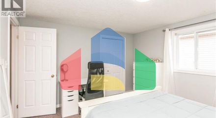 Residential - Single Family Home - Kitchener, Canada - Canada