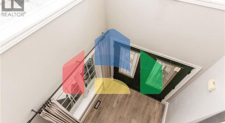 Residential - Single Family Home - Kitchener, Canada - Canada