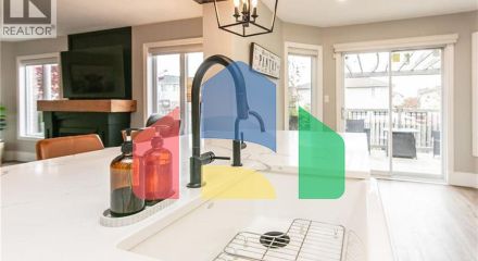 Residential - Single Family Home - Kitchener, Canada - Canada