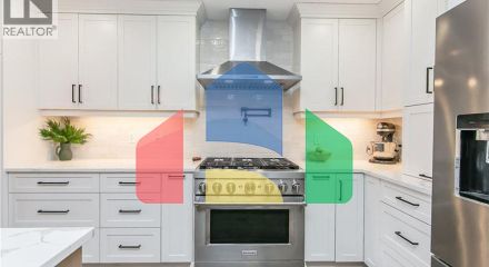 Residential - Single Family Home - Kitchener, Canada - Canada