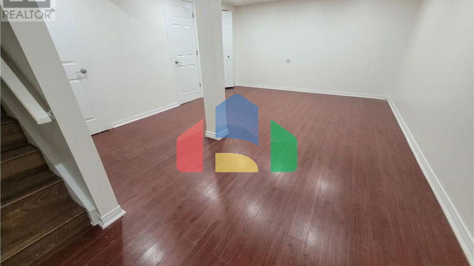 Residential - Single Family Home - Kitchener, Canada - Canada