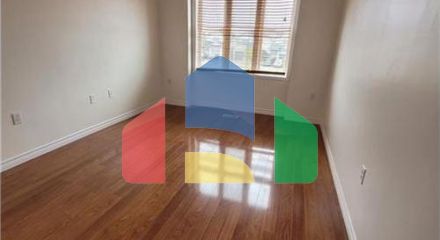 Residential - Single Family Home - Kitchener, Canada - Canada