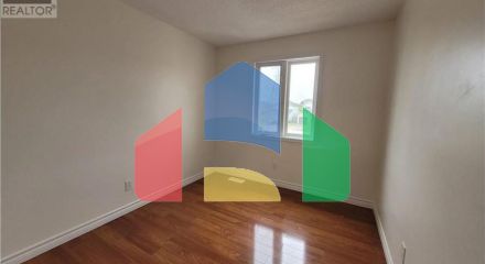 Residential - Single Family Home - Kitchener, Canada - Canada