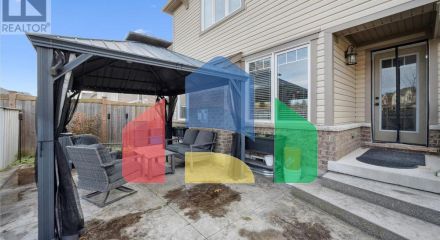 Residential - Single Family Home - Kitchener, Canada - Canada