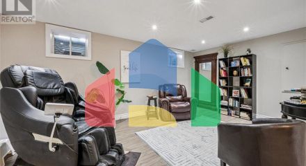 Residential - Single Family Home - Kitchener, Canada - Canada