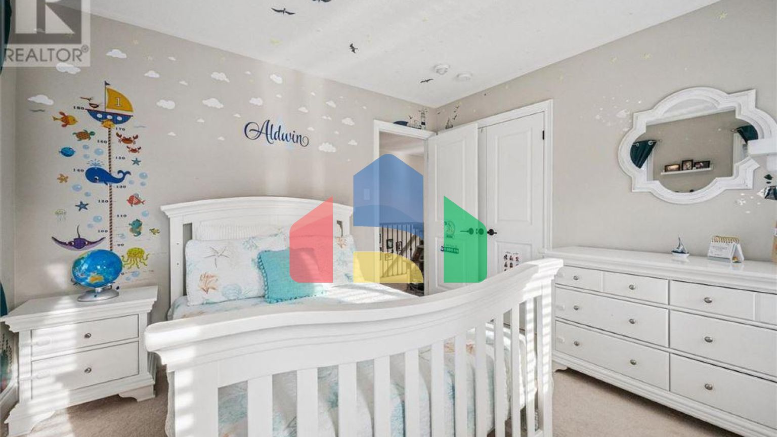 Residential - Single Family Home - Kitchener, Canada - Canada