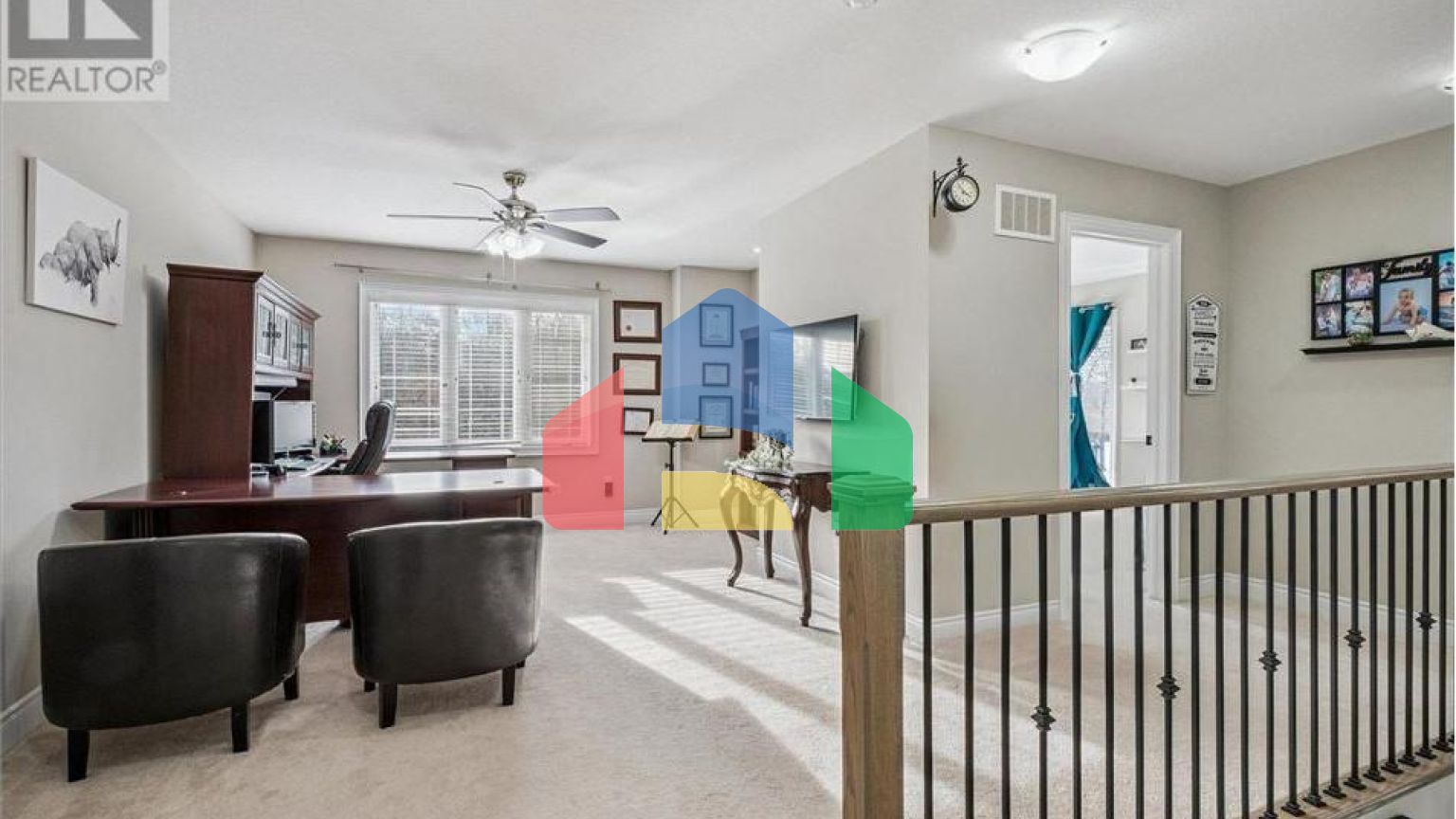 Residential - Single Family Home - Kitchener, Canada - Canada