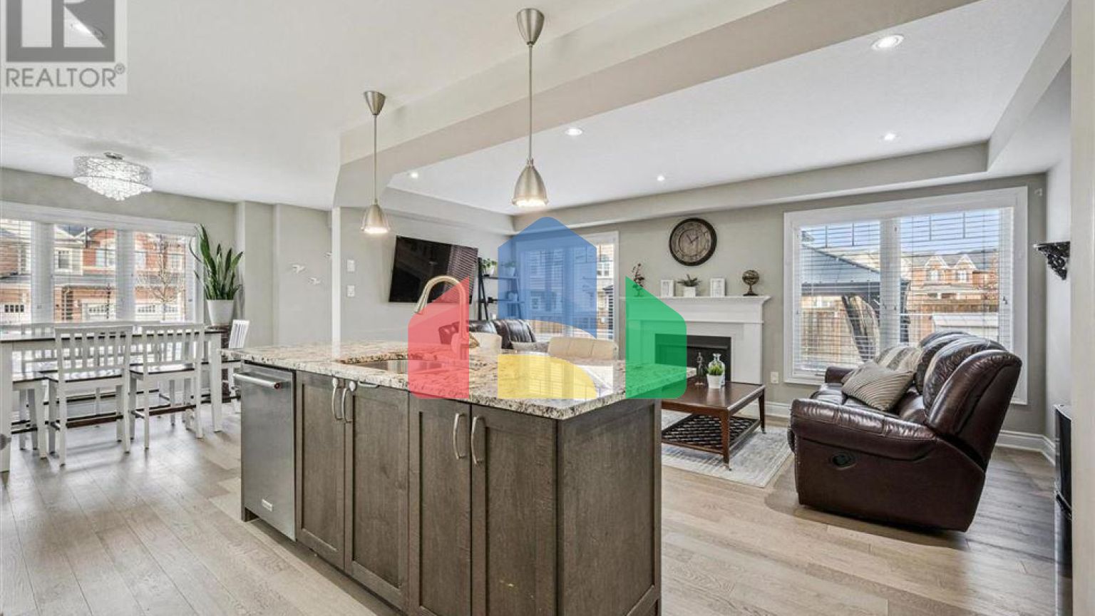 Residential - Single Family Home - Kitchener, Canada - Canada