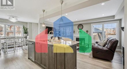 Residential - Single Family Home - Kitchener, Canada - Canada