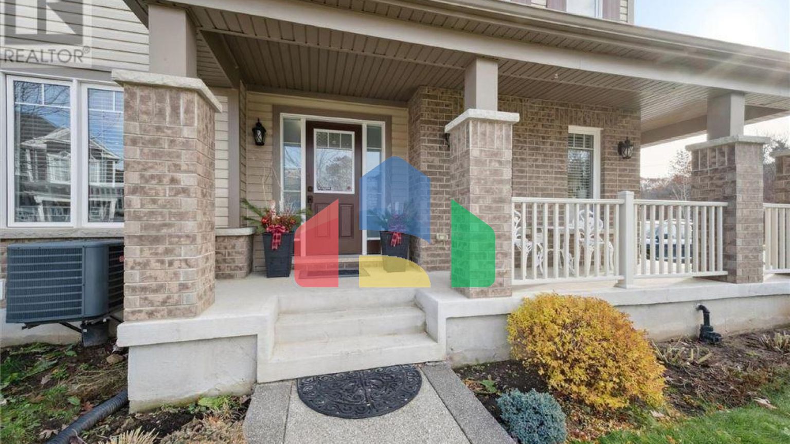 Residential - Single Family Home - Kitchener, Canada - Canada