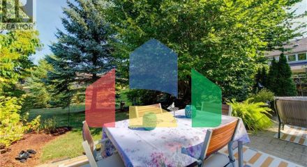 Residential - Single Family Home - Kitchener, Canada - Canada