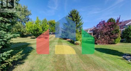 Residential - Single Family Home - Kitchener, Canada - Canada