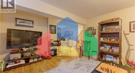 Residential - Single Family Home - Kitchener, Canada - Canada