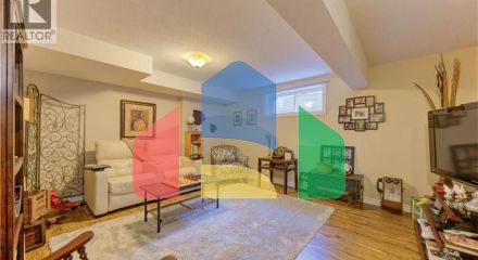 Residential - Single Family Home - Kitchener, Canada - Canada