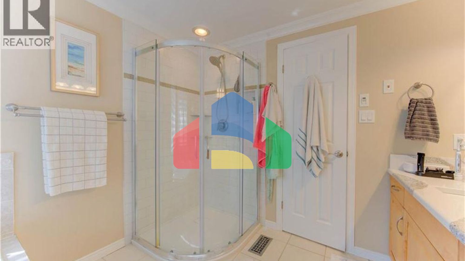 Residential - Single Family Home - Kitchener, Canada - Canada