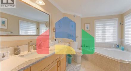 Residential - Single Family Home - Kitchener, Canada - Canada