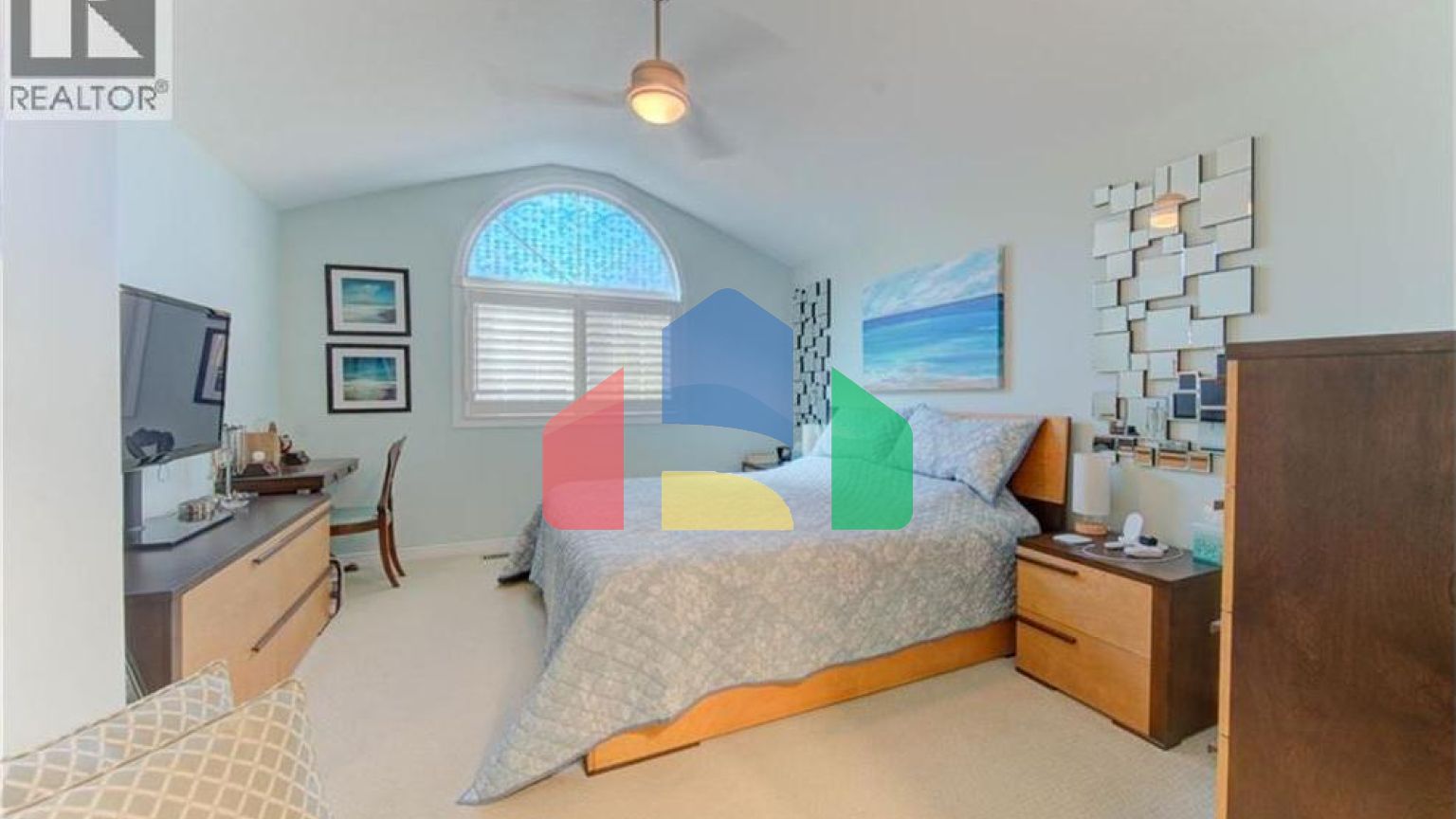 Residential - Single Family Home - Kitchener, Canada - Canada