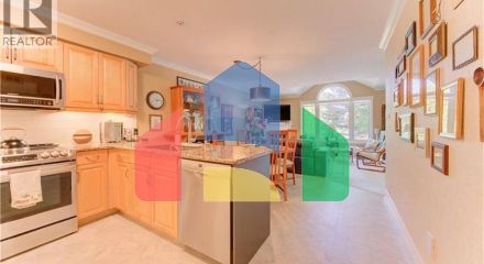 Residential - Single Family Home - Kitchener, Canada - Canada