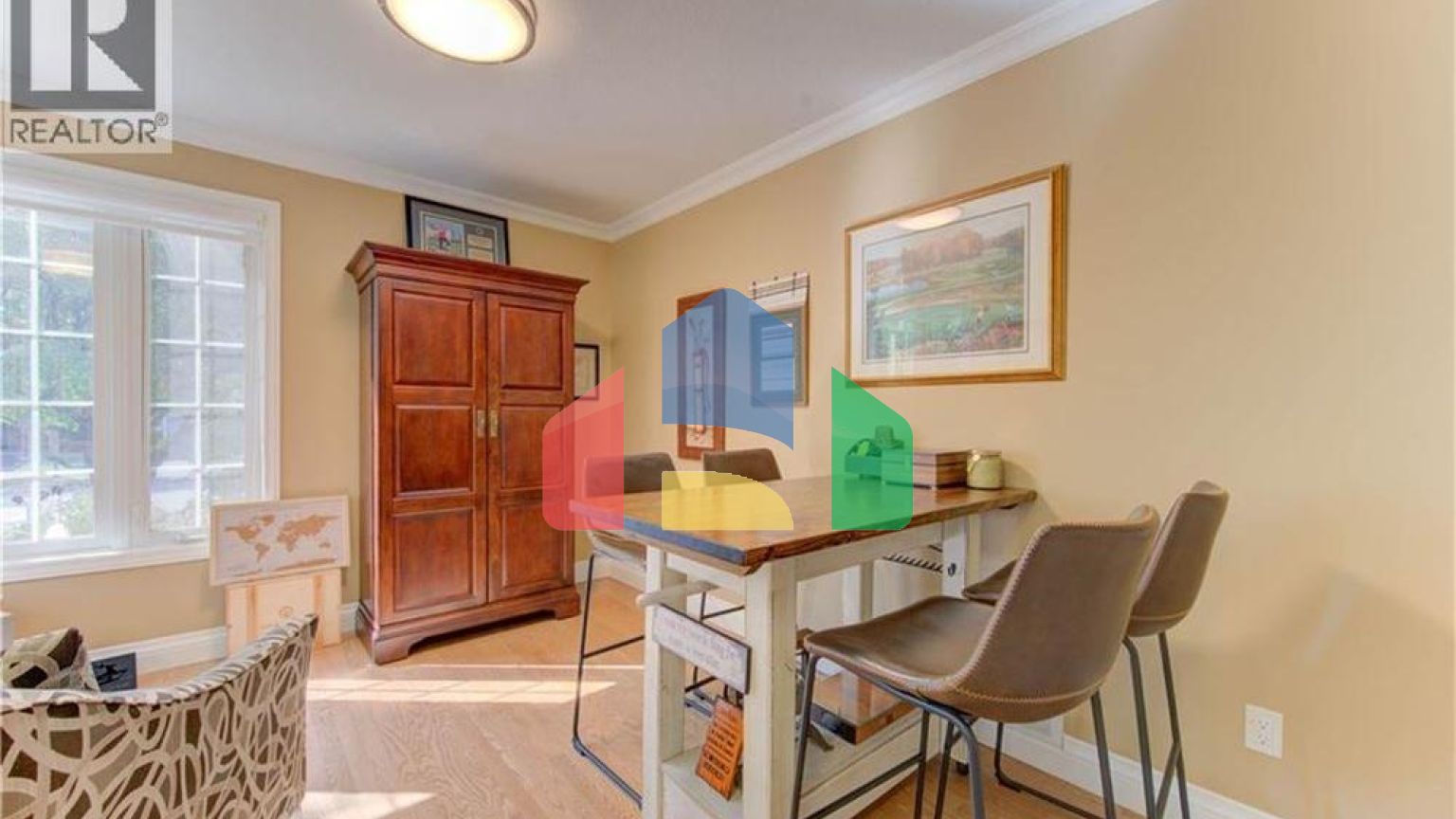 Residential - Single Family Home - Kitchener, Canada - Canada