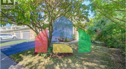 Residential - Single Family Home - Kitchener, Canada - Canada