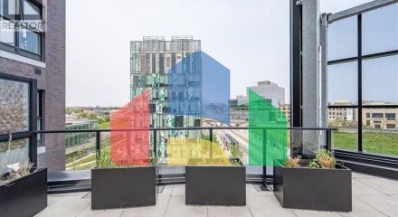 Residential - Single Family Home - Kitchener, Canada - Canada