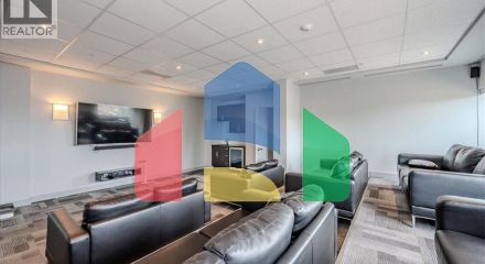 Residential - Single Family Home - Kitchener, Canada - Canada