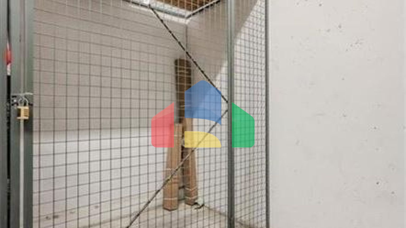 Residential - Single Family Home - Kitchener, Canada - Canada