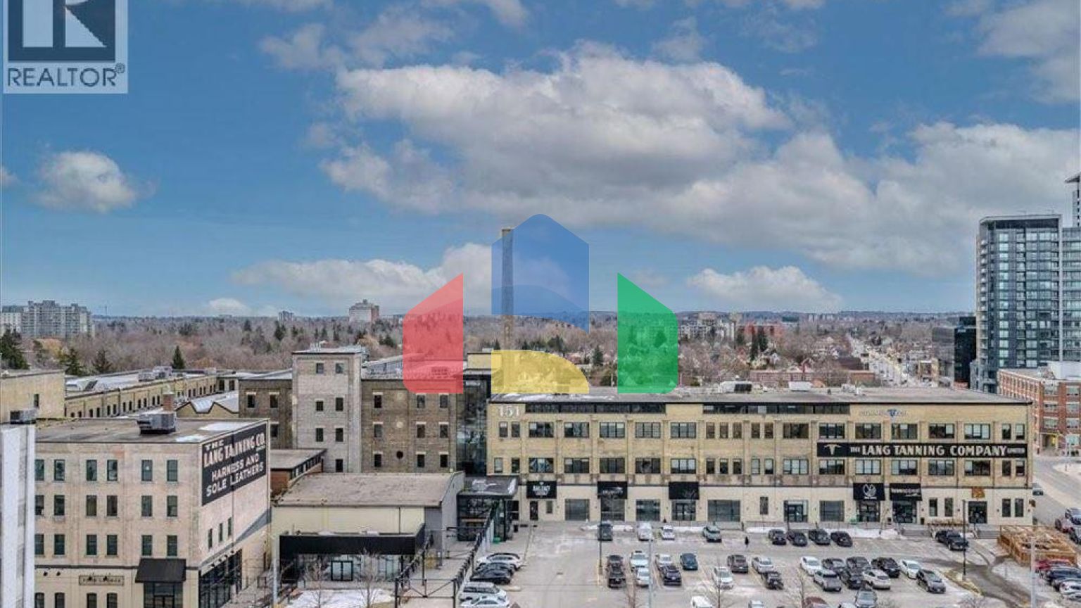 Residential - Single Family Home - Kitchener, Canada - Canada