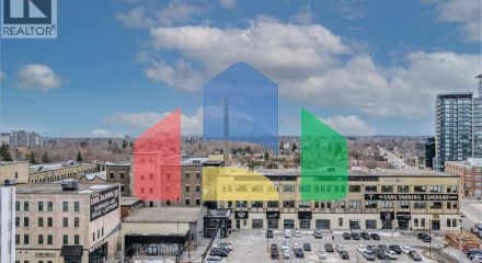 Residential - Single Family Home - Kitchener, Canada - Canada