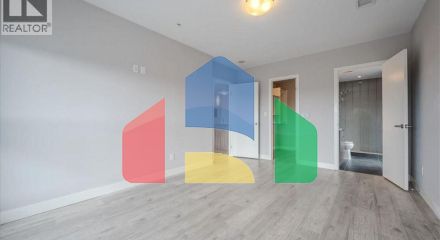 Residential - Single Family Home - Kitchener, Canada - Canada