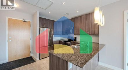 Residential - Single Family Home - Kitchener, Canada - Canada