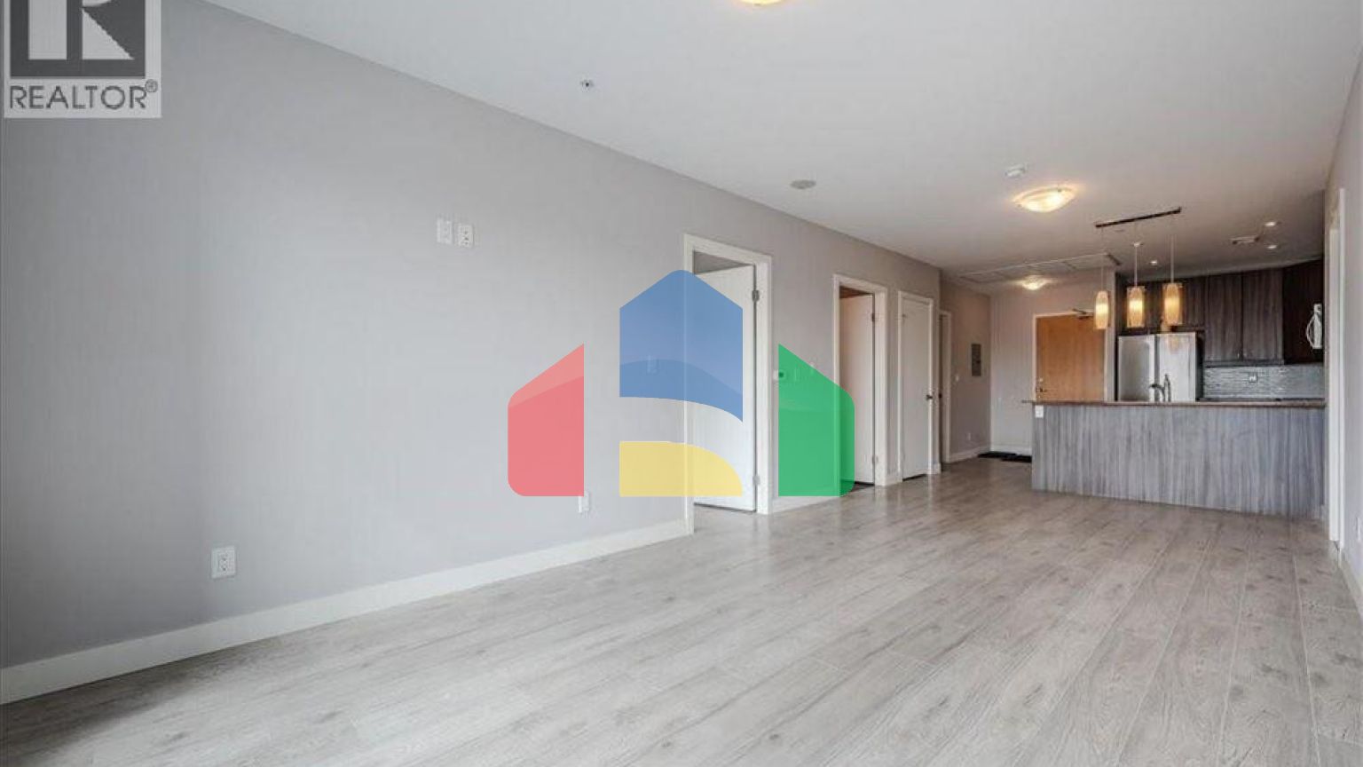 Residential - Single Family Home - Kitchener, Canada - Canada