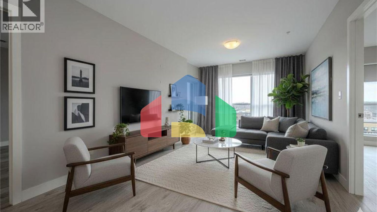 Residential - Single Family Home - Kitchener, Canada - Canada