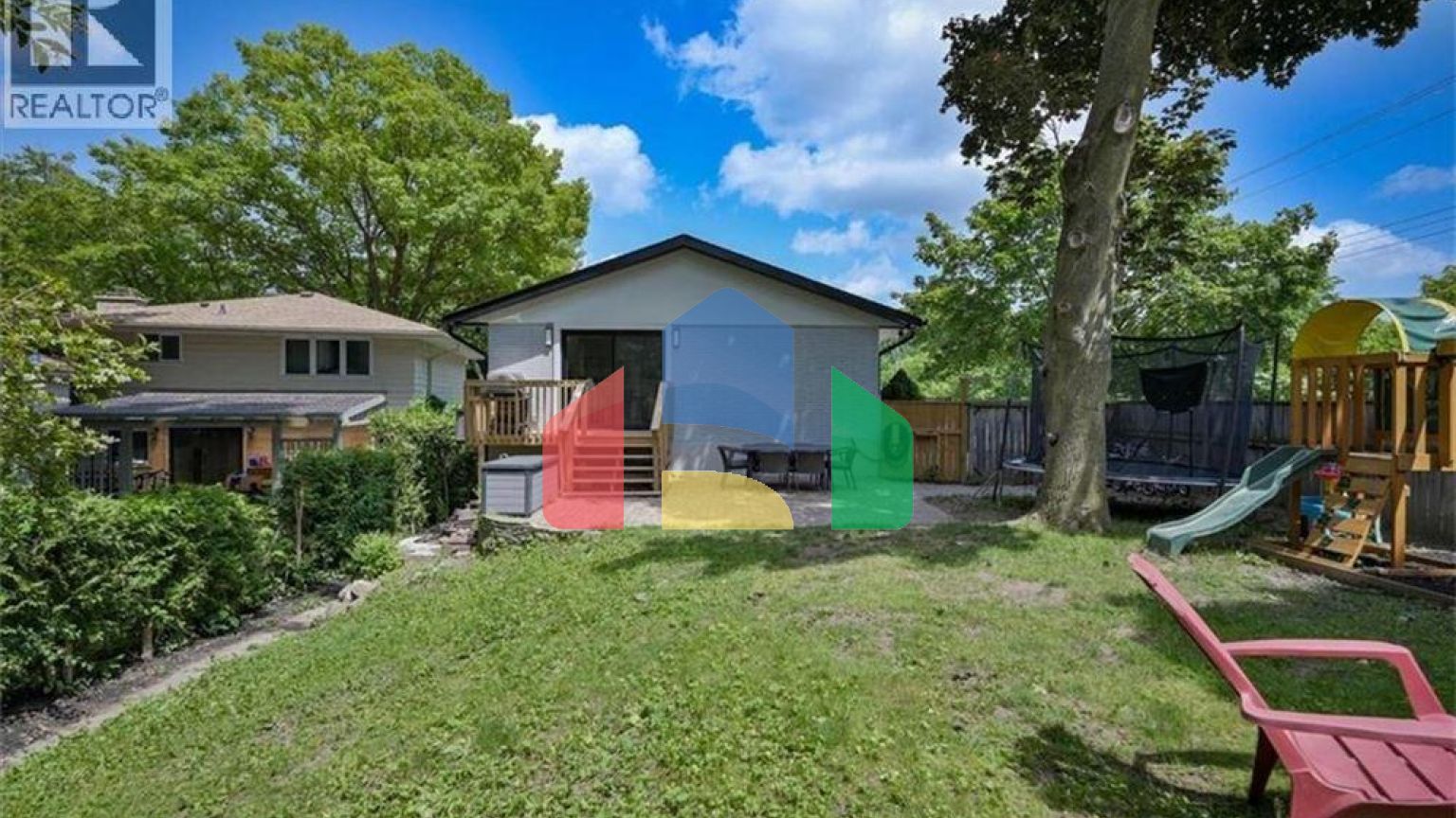 Residential - Single Family Home - Kitchener, Canada - Canada