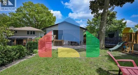 Residential - Single Family Home - Kitchener, Canada - Canada