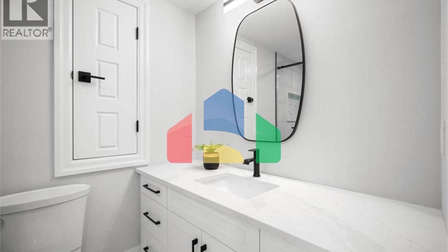 Residential - Single Family Home - Kitchener, Canada - Canada