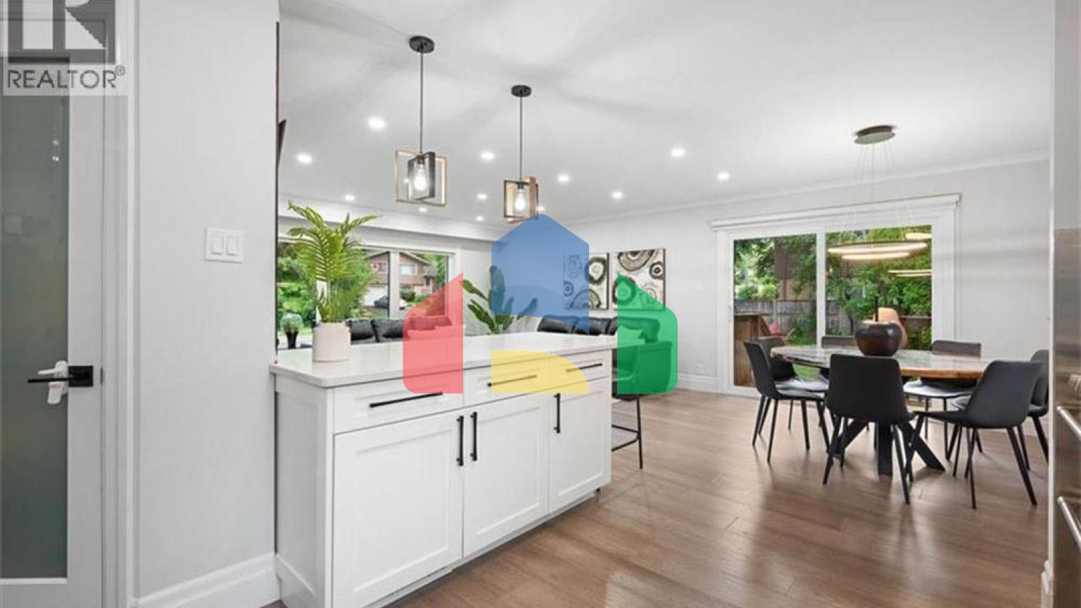 Residential - Single Family Home - Kitchener, Canada - Canada