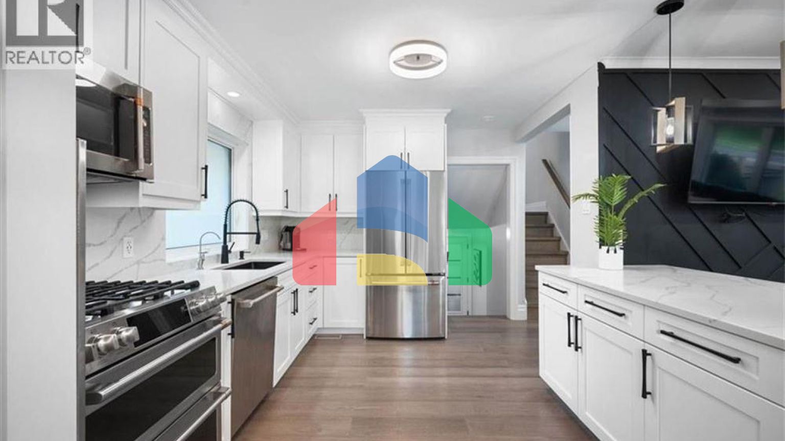 Residential - Single Family Home - Kitchener, Canada - Canada