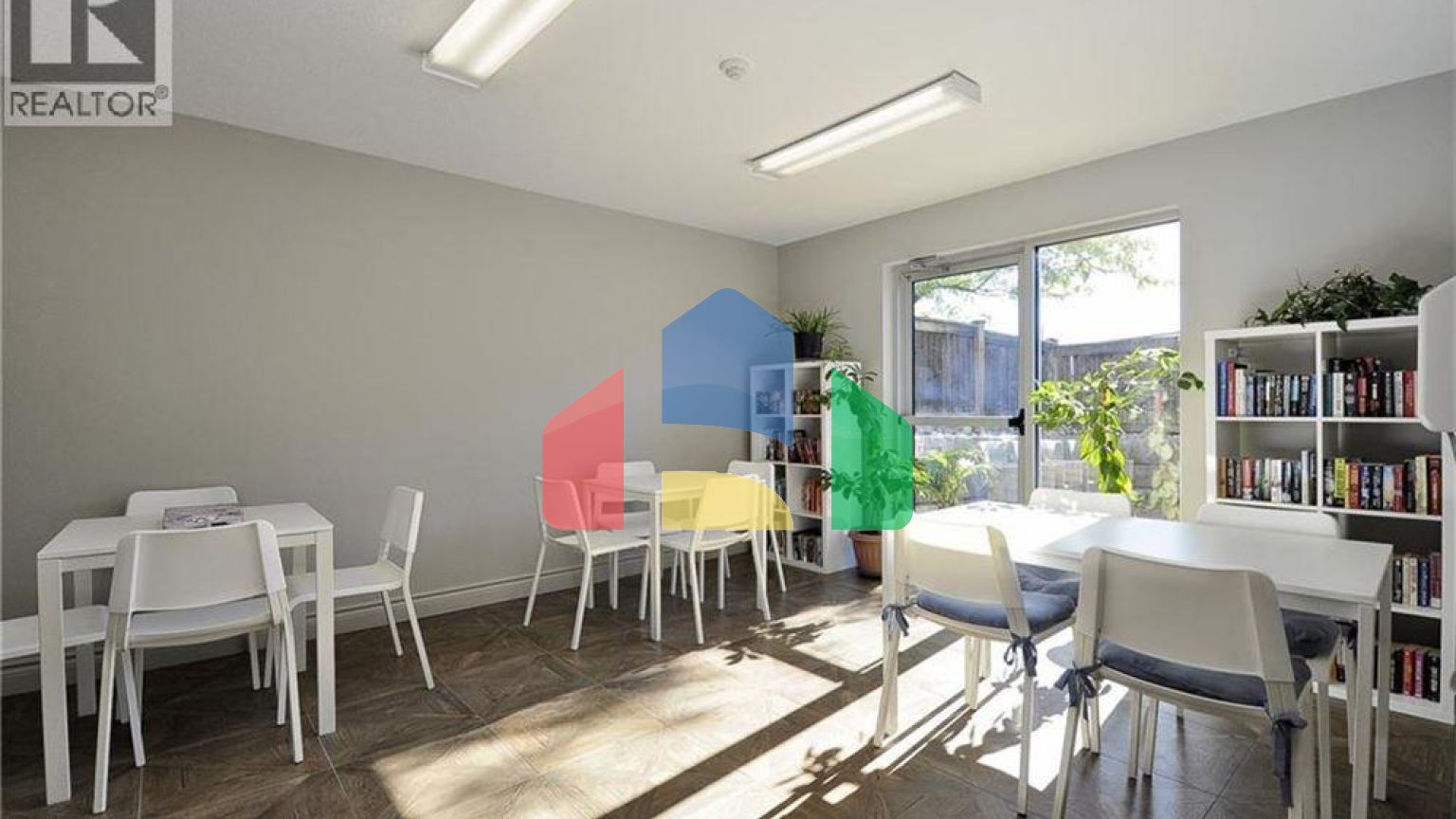 Residential - Condo/Apartment - Kitchener, Canada - Canada