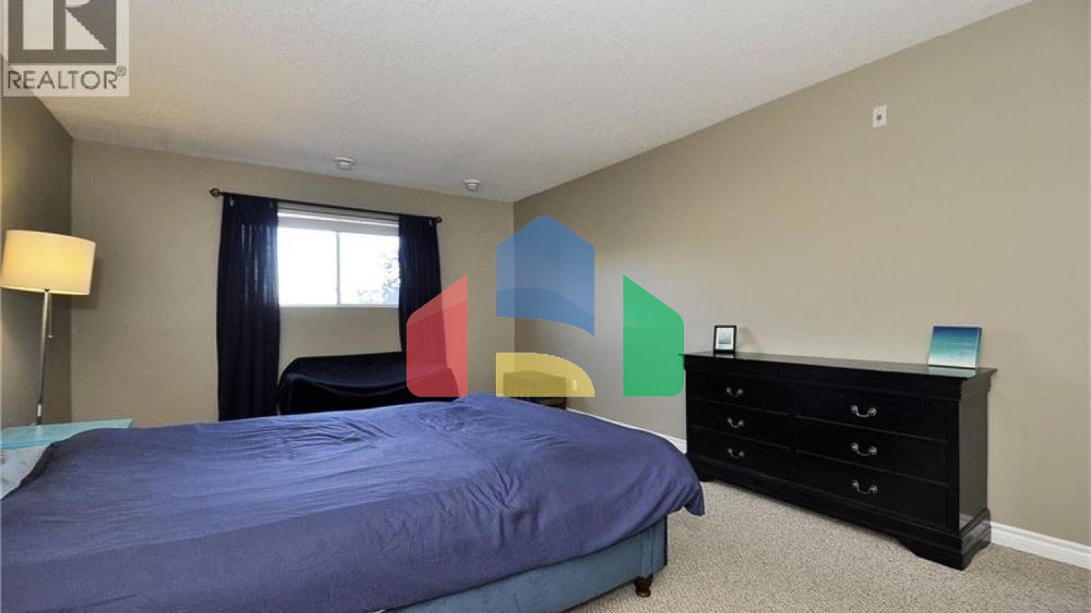 Residential - Condo/Apartment - Kitchener, Canada - Canada