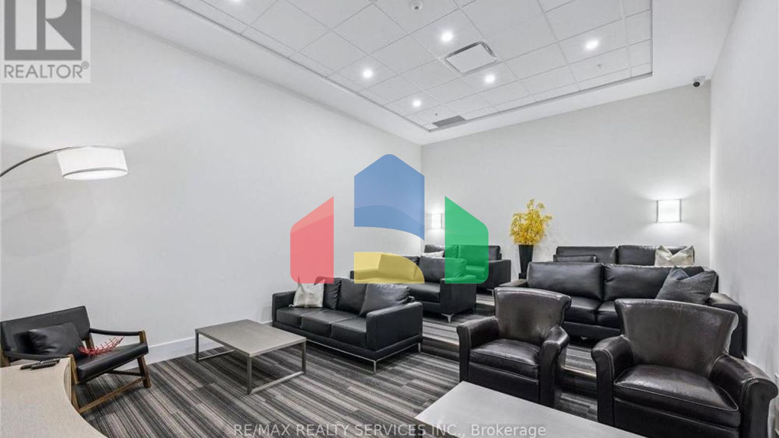 Residential - Condo/Apartment - Kitchener, Canada - Canada