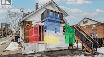 Residential - Single Family Home - Kitchener, Canada - Canada