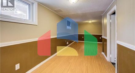 Residential - Single Family Home - Kitchener, Canada - Canada