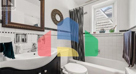 Residential - Single Family Home - Kitchener, Canada - Canada