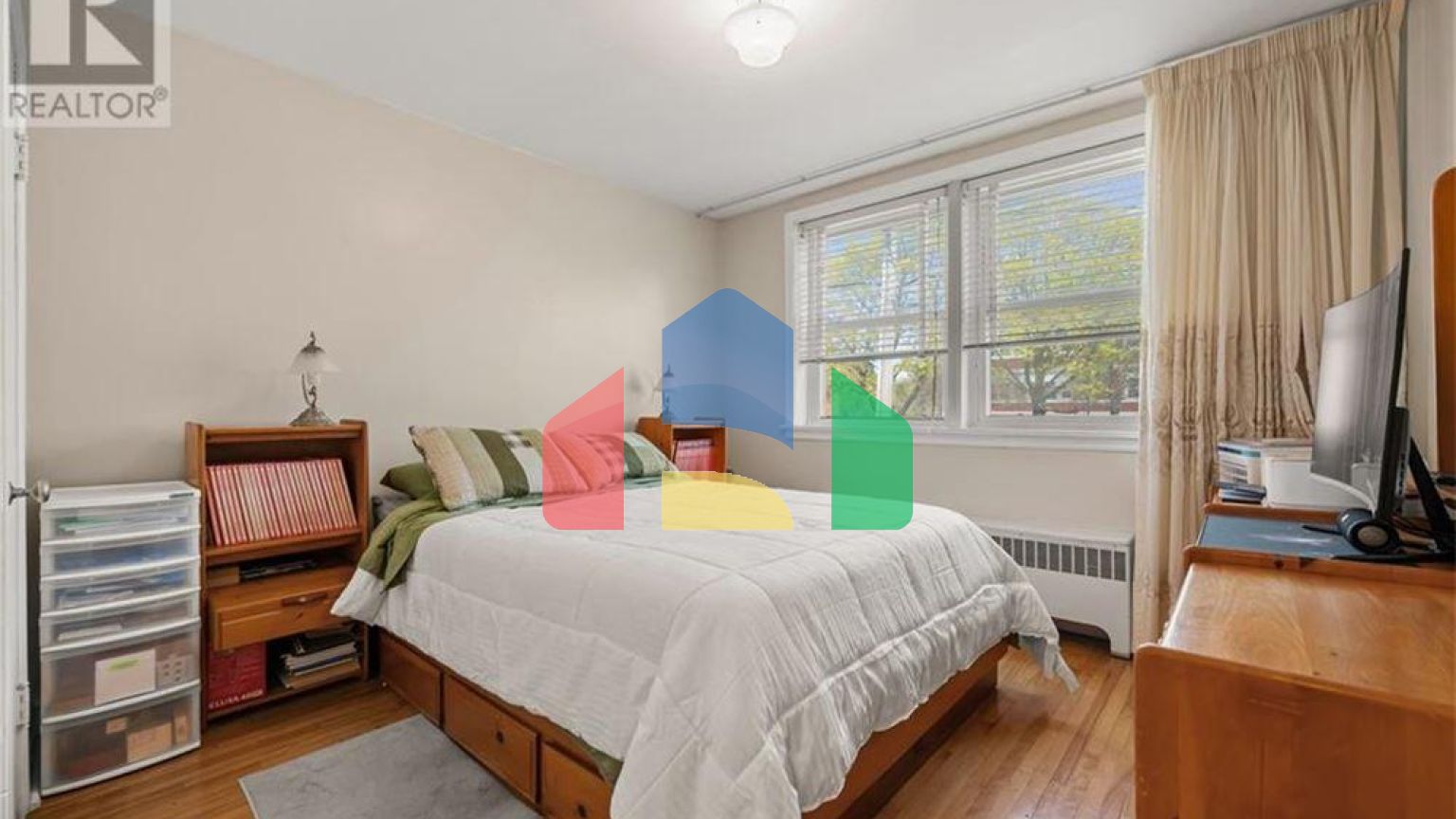 Residential - Single Family Home - Kitchener, Canada - Canada