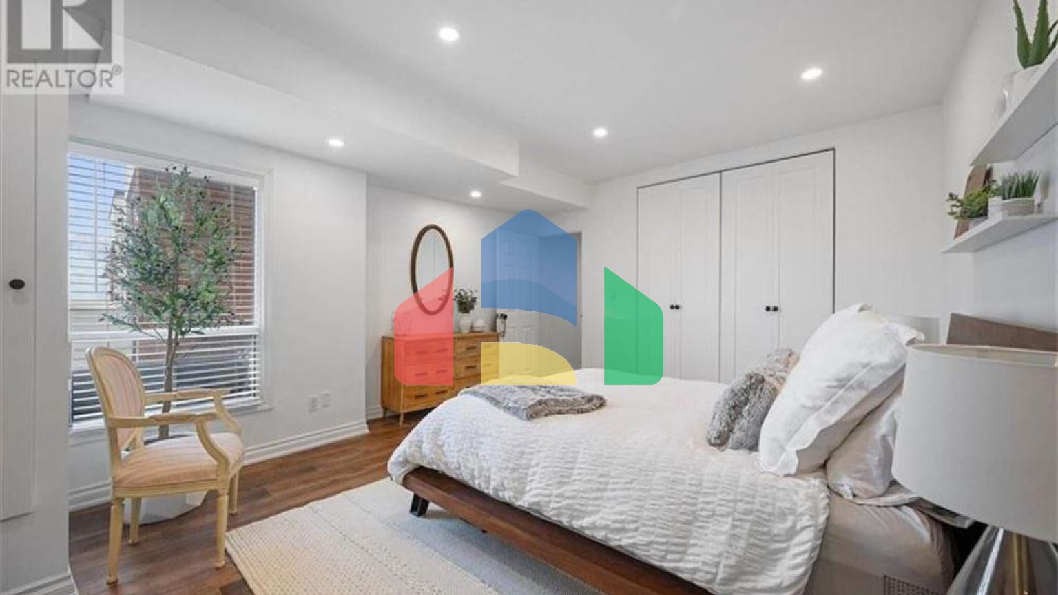 Residential - Condo/Apartment - Kitchener, Canada - Canada