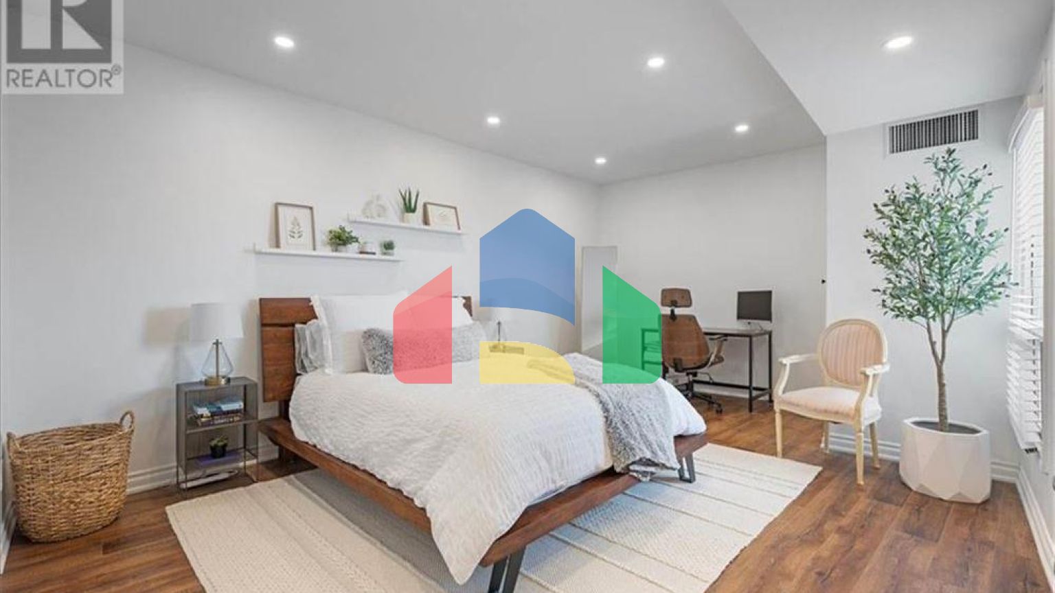 Residential - Condo/Apartment - Kitchener, Canada - Canada